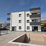 Natalija Adriatic 아파트 *